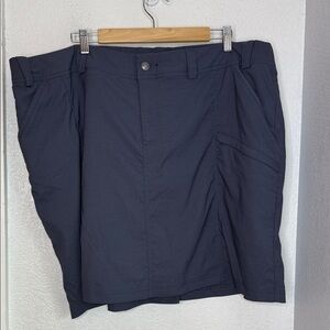 Duluth Trading Co Slate Nylon Performance Skort 24W outdoors Gorpcore Hiking